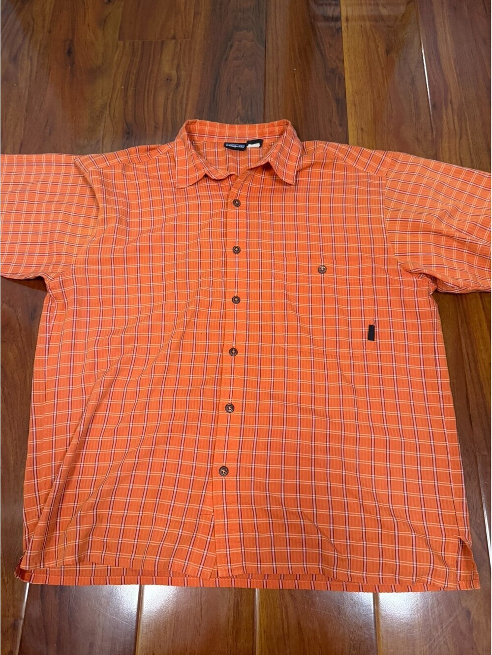 Patagonia Puckerware Shirt Mens M Orange Plaid Button Down Travel Gorpcore 52996
